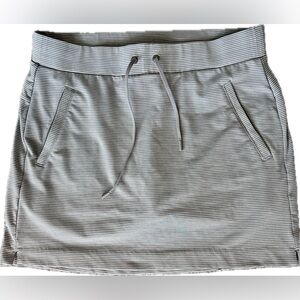 Athleta, biker shorts lined, knit athletic skirt, S